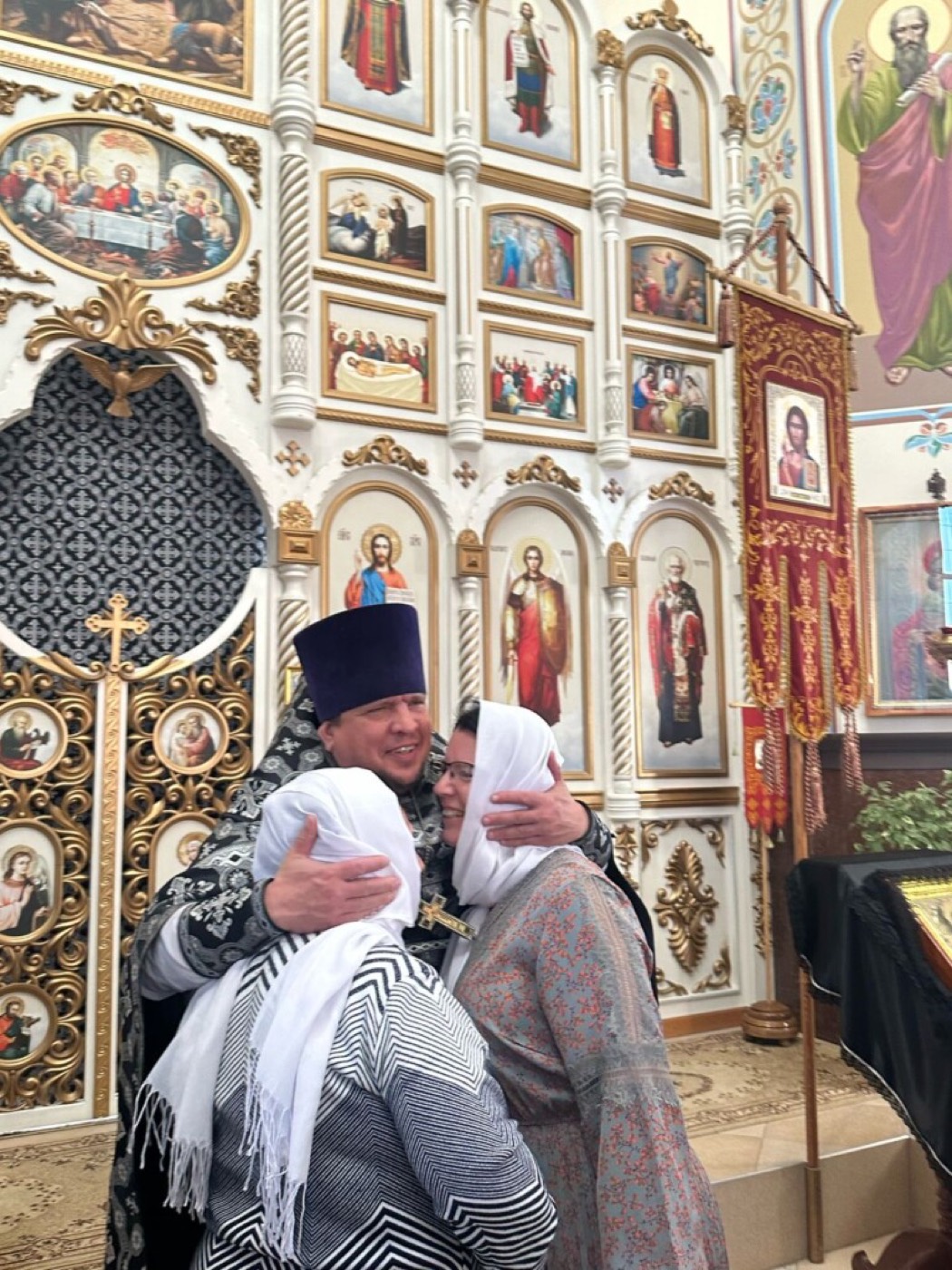 Праздничное поздравление в храме
