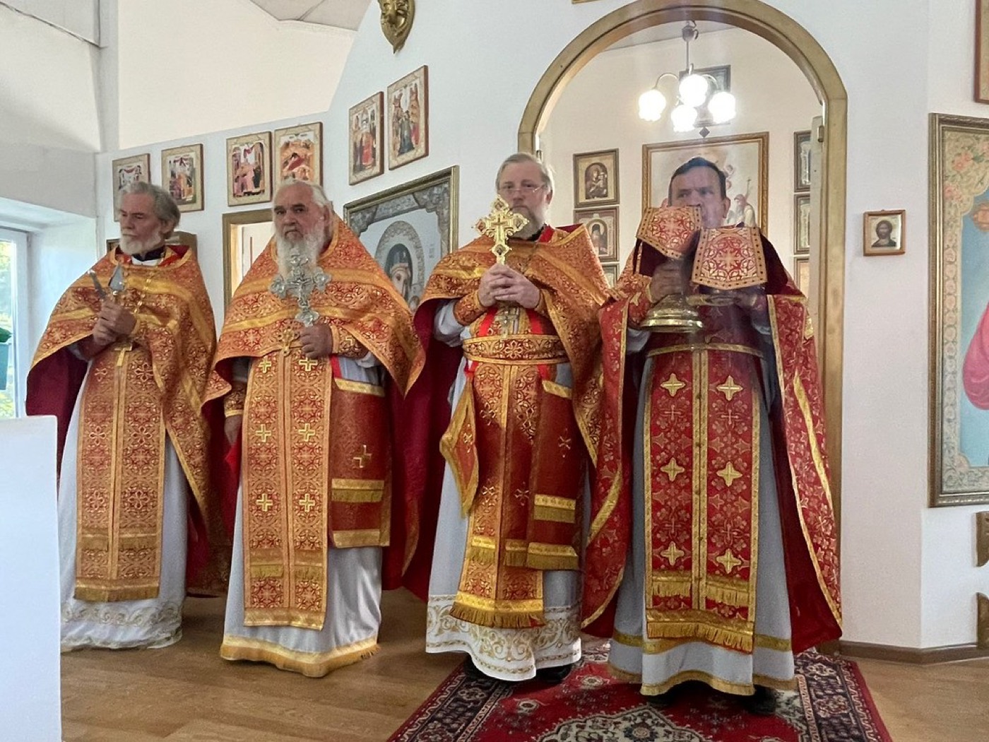 Богослужение в день памяти священномученика Димитрия Семенова