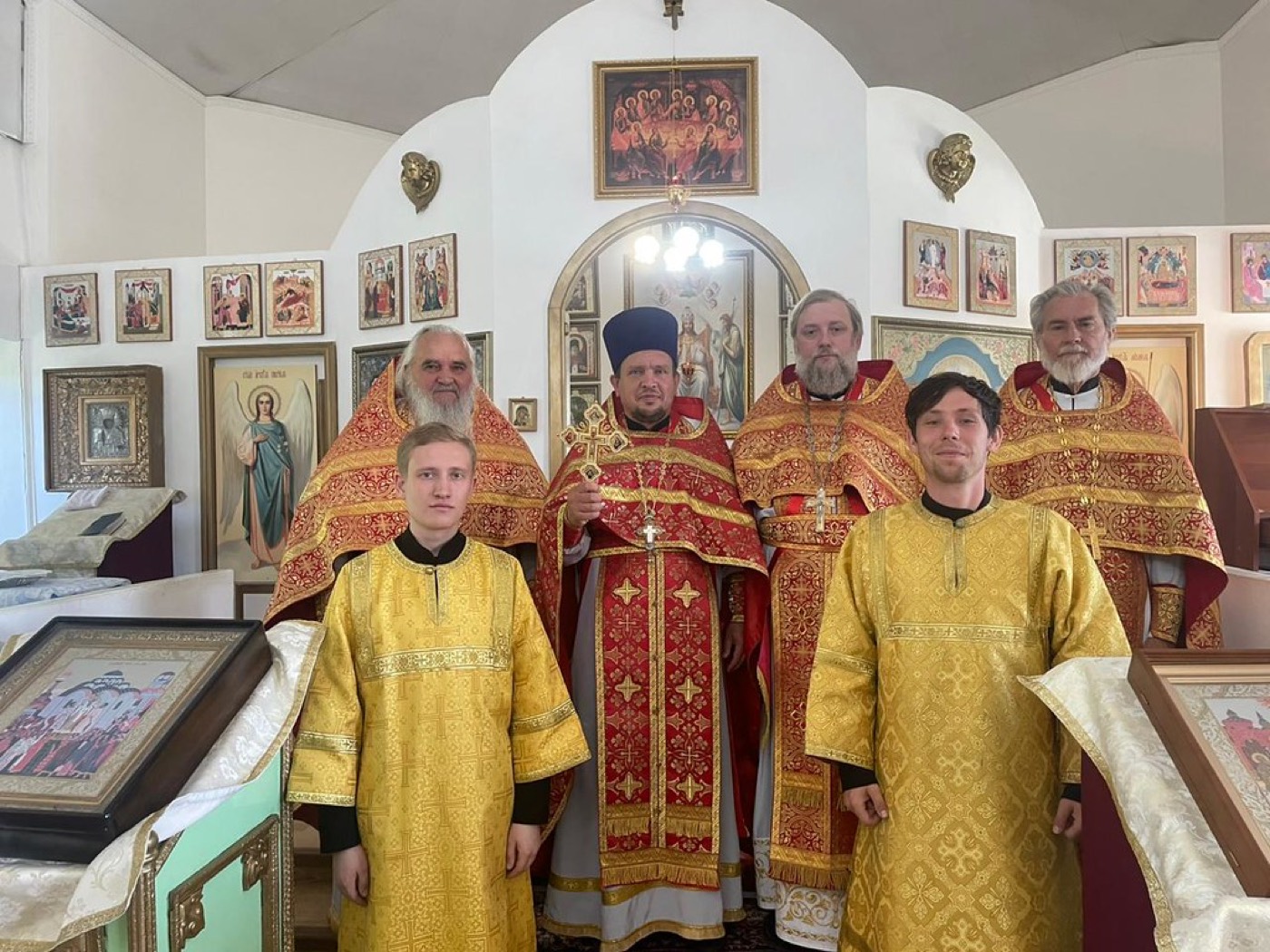 Богослужение в день памяти священномученика Димитрия Семенова
